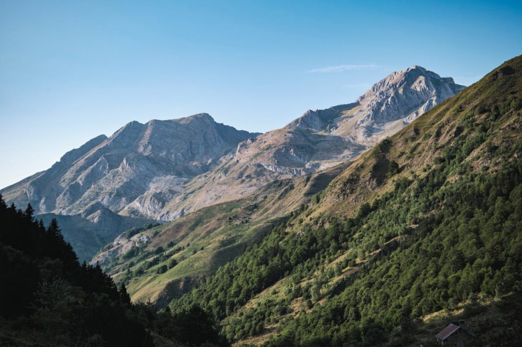 pexels photo 31798073 Stunning mountain landscape in the French Pyrenees, ideal for hiking adventures.